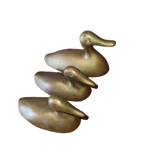 3 Vintage Mid Century Modern MCM Solid Brass Duck Family w/ Ducklings Figurines - Picture 3 of 5